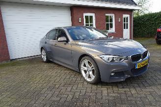 Auto incidentate BMW 3-serie 330e M-Sport Automaat 2017/1
