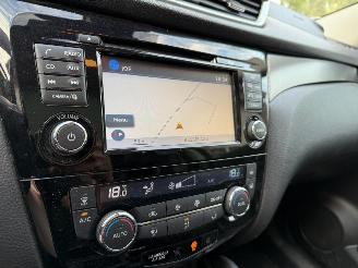 Nissan Qashqai 1.2 Tekna Pano Navi Clima NAP picture 14