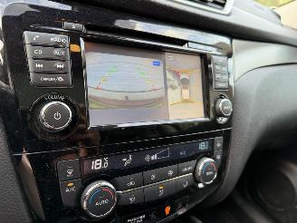 Nissan Qashqai 1.2 Tekna Pano Navi Clima NAP picture 19