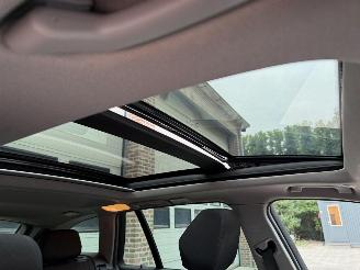 BMW 3-serie 320i High Executive Automaat Pano picture 6