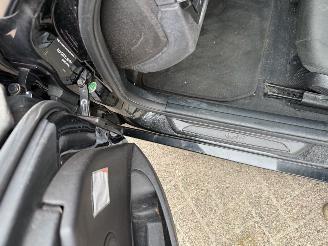 BMW 3-serie 320i High Executive Automaat Pano picture 22