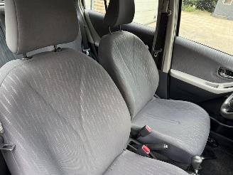 Toyota Yaris 1.3 VVTi Automaat Airco 136825 Km NAP ! picture 8