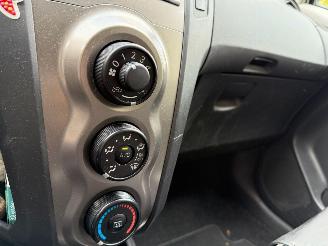 Toyota Yaris 1.3 VVTi Automaat Airco 136825 Km NAP ! picture 13