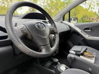 Toyota Yaris 1.3 VVTi Automaat Airco 136825 Km NAP ! picture 7