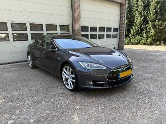 Schadeauto Tesla Model S 85 Base Pano Leder NAP ! 2015/3