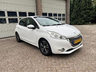 Schadeauto Peugeot 208 1.4 VTi Allure Navi Clima 167095 Km ! 2012/6