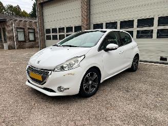 Peugeot 208 1.4 VTi Allure Navi Clima 167095 Km ! picture 2