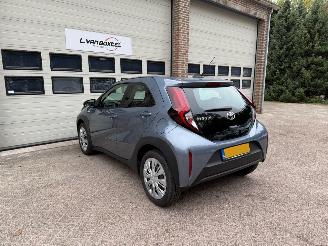 Toyota Aygo X 1.0 VVT-i MT Play Cruise Navi 7826 Km NAP ! picture 3
