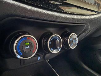 Toyota Aygo X 1.0 VVT-i MT Play Cruise Navi 7826 Km NAP ! picture 11