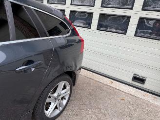 Volvo V-60 2.4 D6 Plug-In Hybrid Automaat Schuifdak NAP ! picture 17