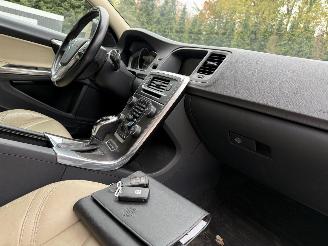 Volvo V-60 2.4 D6 Plug-In Hybrid Automaat Schuifdak NAP ! picture 5