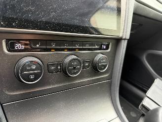 Volkswagen Golf 1.2 TSI Navi Clima picture 9