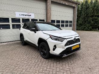 skadebil auto Toyota Rav-4 2.5 Hybrid AWD Bi-Tone XSE Schuifdak 82248 Km ! 2020/1