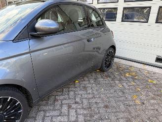 Fiat 500 Icon 42 kWh Navi Cruise Clima NAP ! picture 16
