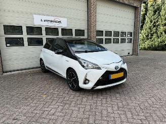 škoda osobní automobily Toyota Yaris 1.5 Hybrid Bi-Tone Navi Clima Cruise 2018/7