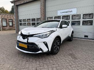 Vaurioauto  passenger cars Toyota C-HR 1.8 Hybrid Dynamic Cruise Navi Clima 52154 Km NAP! 2021/9