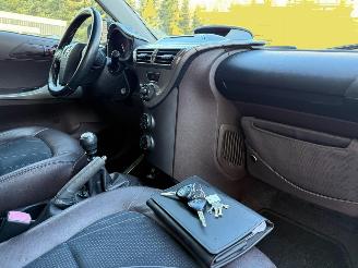 Toyota iQ 1.0 VVTi Comfort Airco Stoelverwarming picture 5