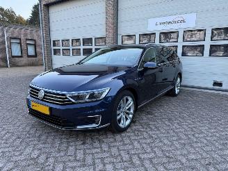 krockskadad bil auto Volkswagen Passat 1.4 TSI GTE Highline Automaat Half-Leder NAP ! 2015/12