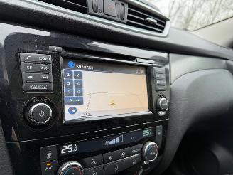 Nissan Qashqai 1.3 DIG-T N-Connecta Pano Navi Clima picture 11