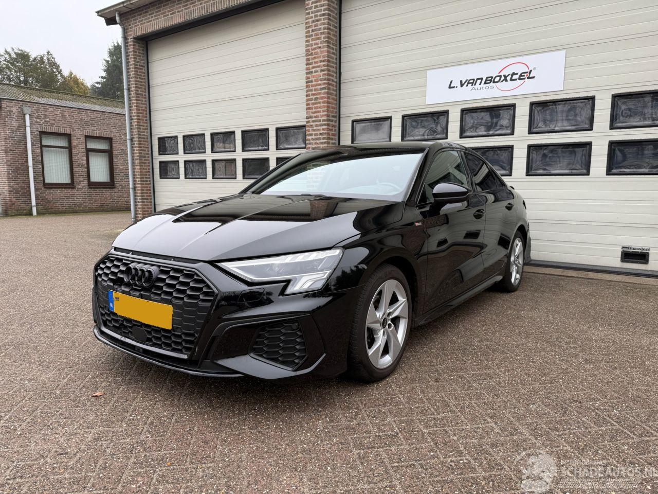 Audi A3 35 TFSI S Edition Automaat Navi Clima 41308 Km NAP !