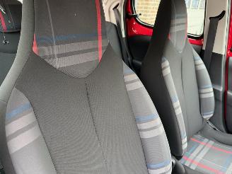 Peugeot 108 1.0 VTi Active Automaat Airco 83274 Km NAP picture 6