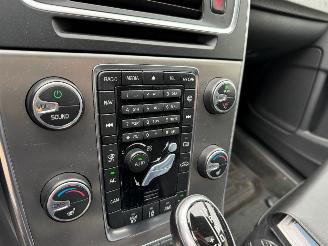 Volvo V-60 2.4 D6 AWD Plug-In Hybrid Summum Automaat Schuifdak NAP ! picture 16
