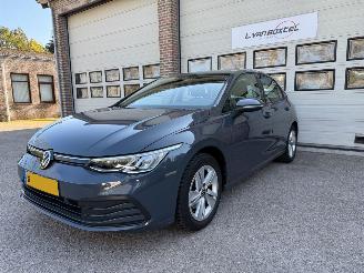 Vaurioauto  passenger cars Volkswagen Golf 1.0 eTSI Life Business Automaat Navi Clima 88090 Km ! 2021/5