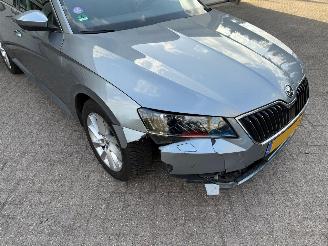 Skoda Superb 1.5 TSI ACT Automaat Navi Clima Cruise picture 19