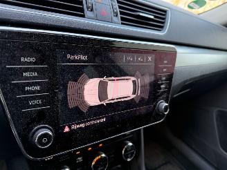 Skoda Superb 1.5 TSI ACT Automaat Navi Clima Cruise picture 13