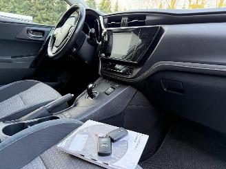 Toyota Auris 1.8 Hybrid Edition S+ Navi Clima Cruise picture 5