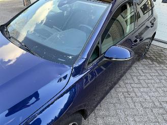 Volkswagen Golf 1.5  eTSI United Automaat Pano Navi Clima picture 15