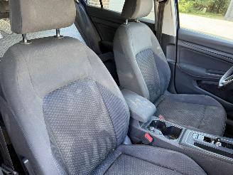 Volkswagen Golf 1.5  eTSI United Automaat Pano Navi Clima picture 8