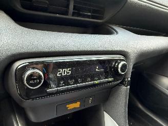 Toyota Yaris 1.5 Hybrid Dynamic Navi Clima Cruise 35316 Km NAP ! picture 13