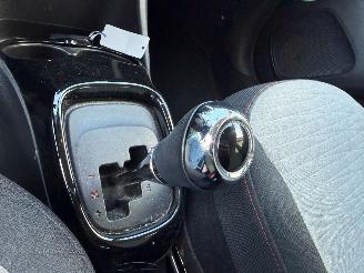 Citroën C1 1.0 VTi Shine Automaat Navi Airco NAP ! picture 7