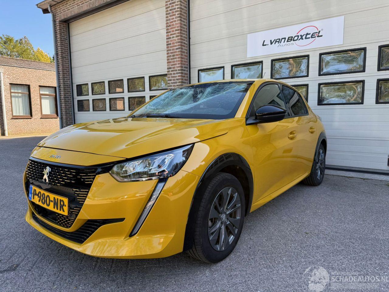 Peugeot e-208 EV Allure 50 kWh Navi Clima 69378 Km NAP !
