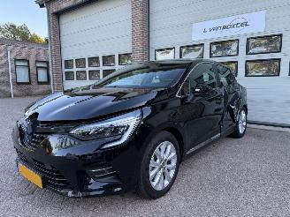 Unfallwagen Renault Clio 1.6 E-Tech Hybrid 140 Intents Automaat Navi Clima 55291 Km NAP ! 2021/5