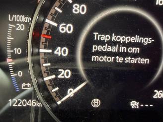 Mazda 3 2.0 e-SkyActiv-X M Hybrid 180 Luxury Navi Clima Leder NAP ! picture 8