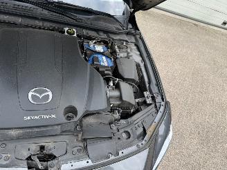 Mazda 3 2.0 e-SkyActiv-X M Hybrid 180 Luxury Navi Clima Leder NAP ! picture 16