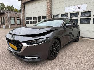 Schadeauto Mazda 3 2.0 e-SkyActiv-X M Hybrid 180 Luxury Navi Clima Leder NAP ! 2020/2