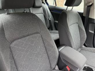 Volkswagen Golf 1.0 eTSI Life Automaat Virtual Clima 85065 Km NAP ! picture 8