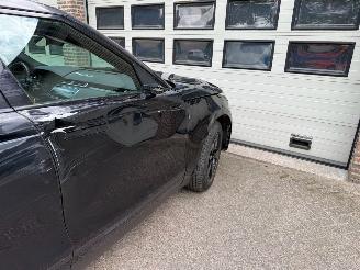 Land Rover Range Rover Velar 2.0 l4 Turbo AWD R-Dynamic Automaat Pano picture 27