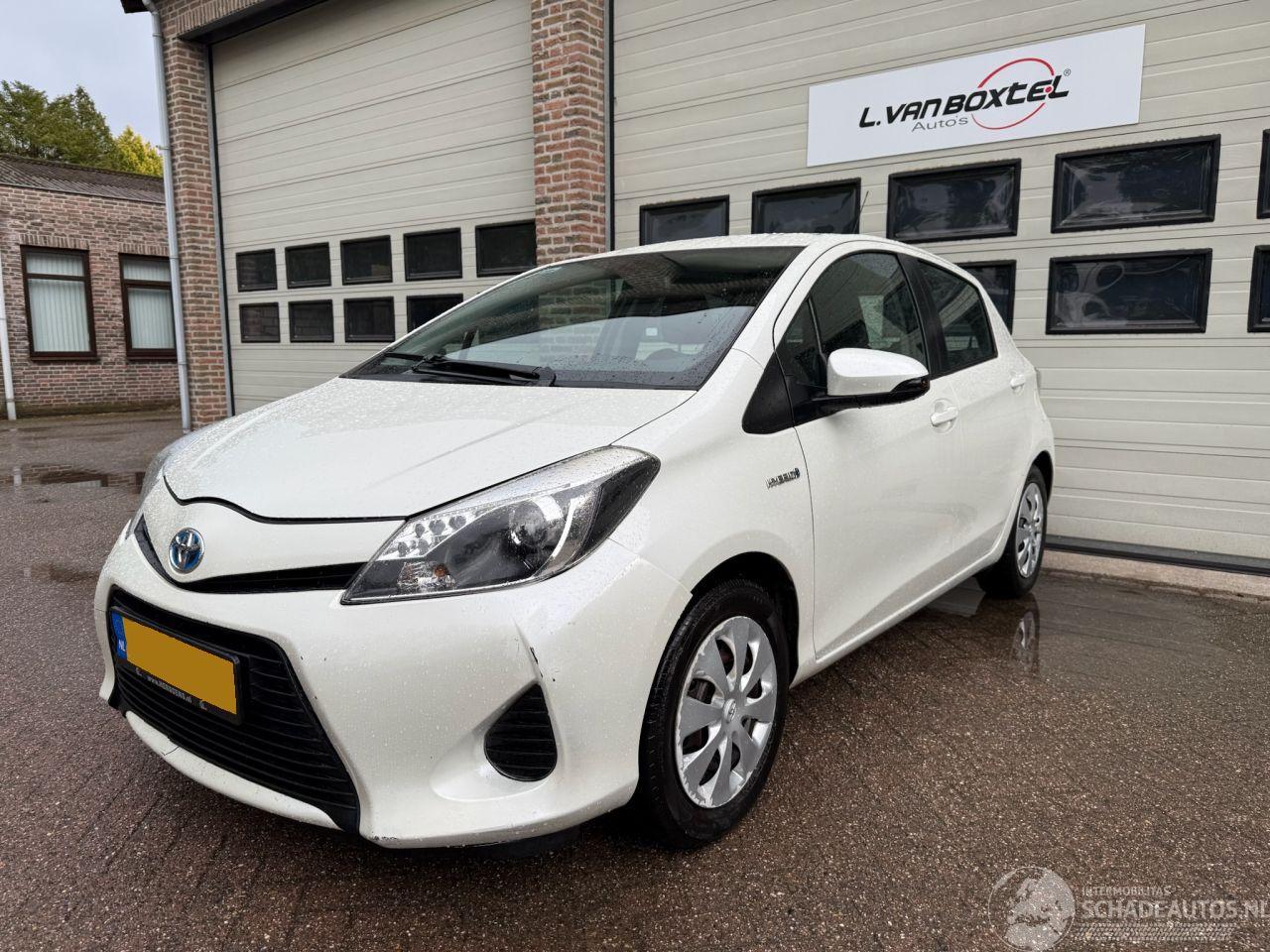 Toyota Yaris 1.5 Full Hybrid Aspiration Automaat Navi Clima 92628 Km !