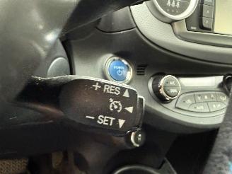 Toyota Yaris 1.5 Full Hybrid Aspiration Automaat Navi Clima 92628 Km ! picture 9