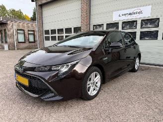 Vaurioauto  passenger cars Toyota Corolla 1.8 Hybrid Active Navi Clima Cruise 58931 Km ! 2020/12