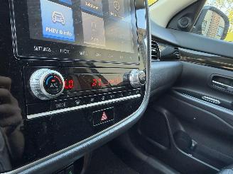 Mitsubishi Outlander 2.4 PHEV Pure Navi Clima Cruise 89684 Km NAP ! picture 14