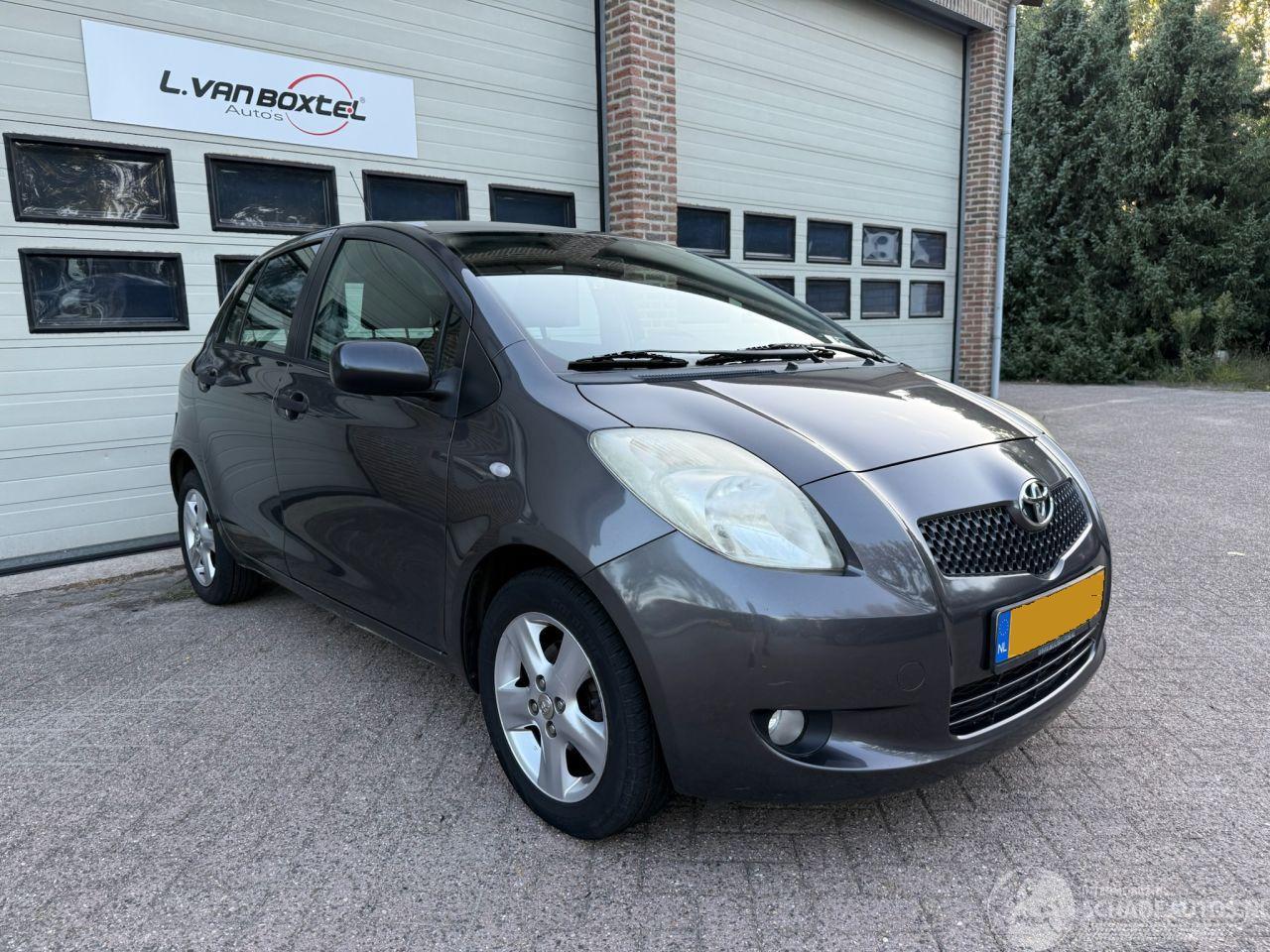 Toyota Yaris 1.3 VVTi Idols Airco