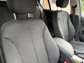 BMW 1-serie 120i Sport Automaat Navi Clima picture 8