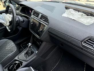 Volkswagen Tiguan 1.5 TSI R-Line Automaat Virtual Navi Clima NAP ! picture 23