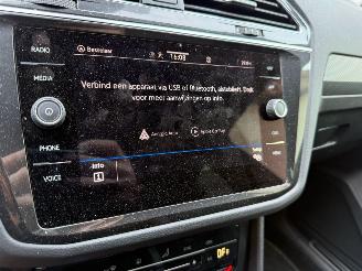 Volkswagen Tiguan 1.5 TSI R-Line Automaat Virtual Navi Clima NAP ! picture 12