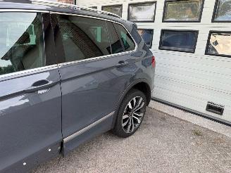Volkswagen Tiguan 1.5 TSI R-Line Automaat Virtual Navi Clima NAP ! picture 17